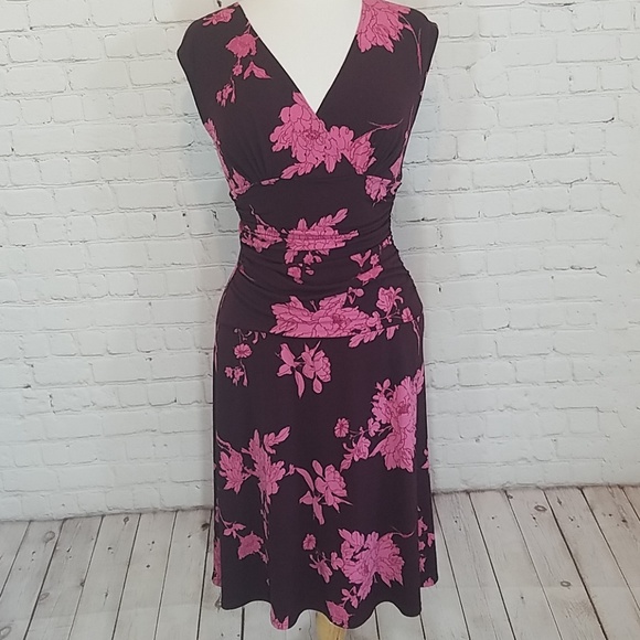 Dresses & Skirts - Pink floral stretchy dress